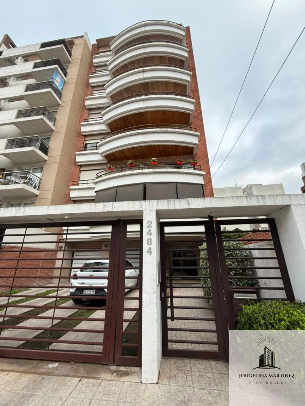 Departamento en alquiler c/ cochera en Castelar - Imagen 1