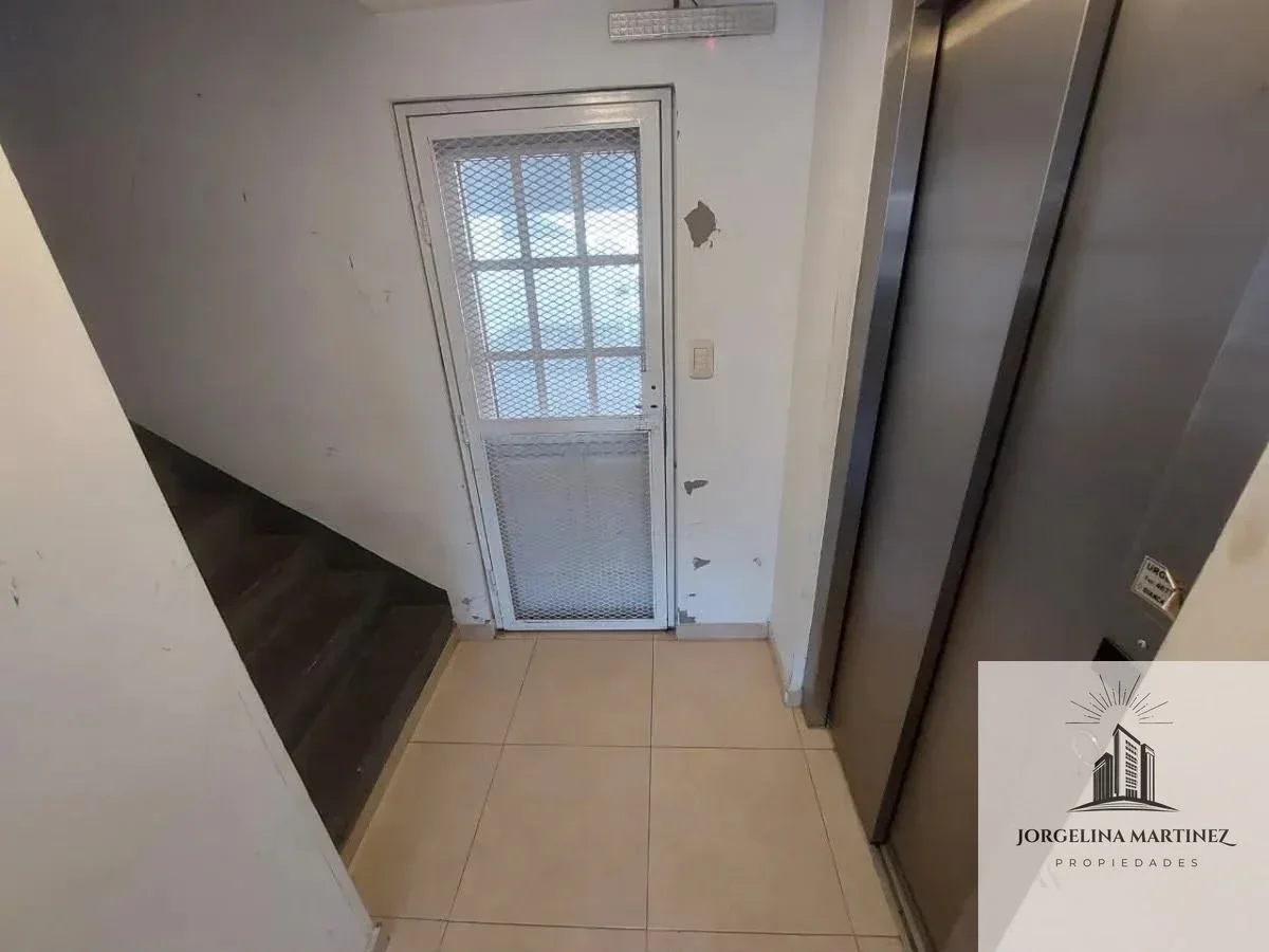 Departamento en alquiler c/ cochera en Villa Luzuriaga - Imagen 4