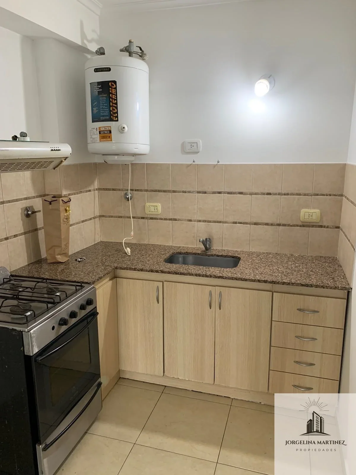 Departamento monoambiente en  alquiler en Morón - Imagen 4