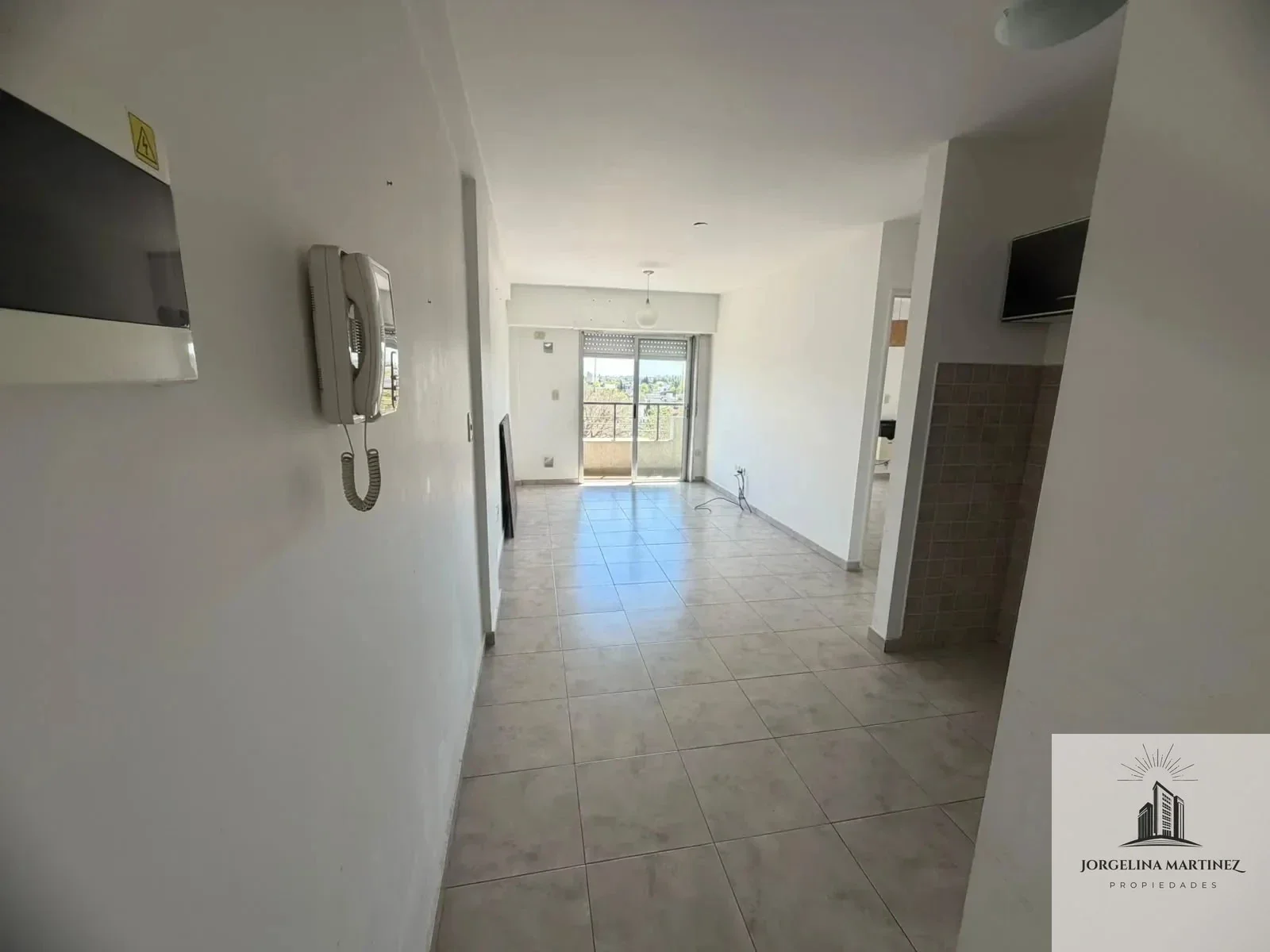 Departamento 2 ambientes en alquiler en Haedo - Imagen 2