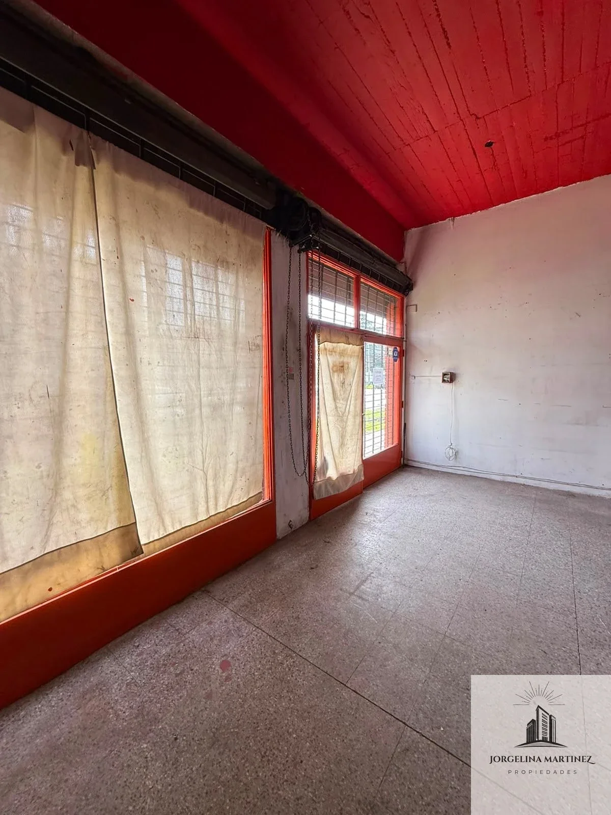 Local comercial en alquiler ubicado en Villa Luzuriaga - Imagen 4