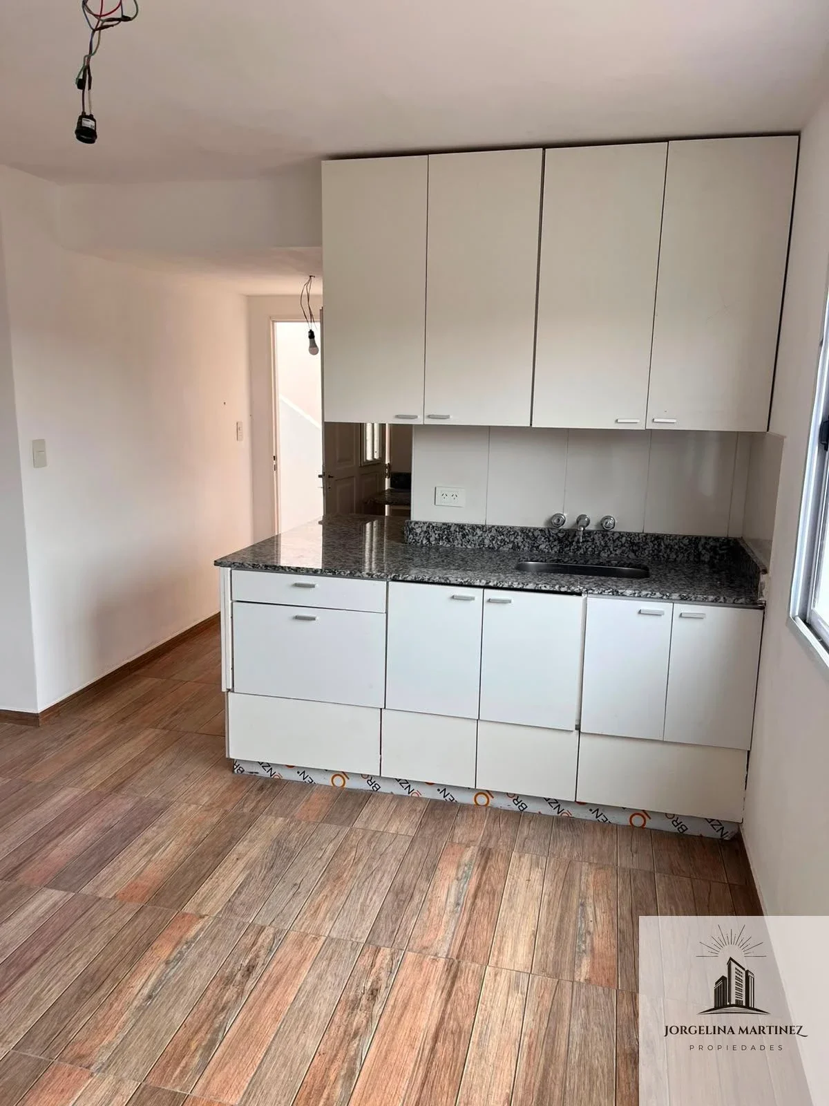Departamento en alquiler c/ cochera en Morón - Imagen 3
