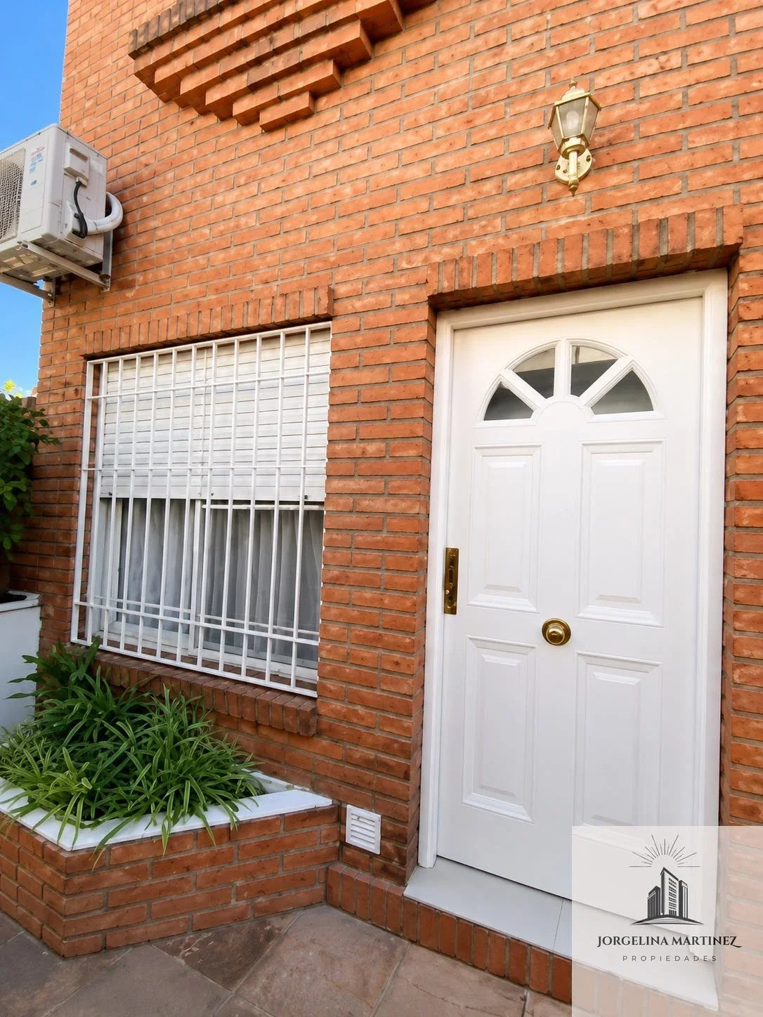 Dúplex en venta c/ cochera en Morón - Imagen 1