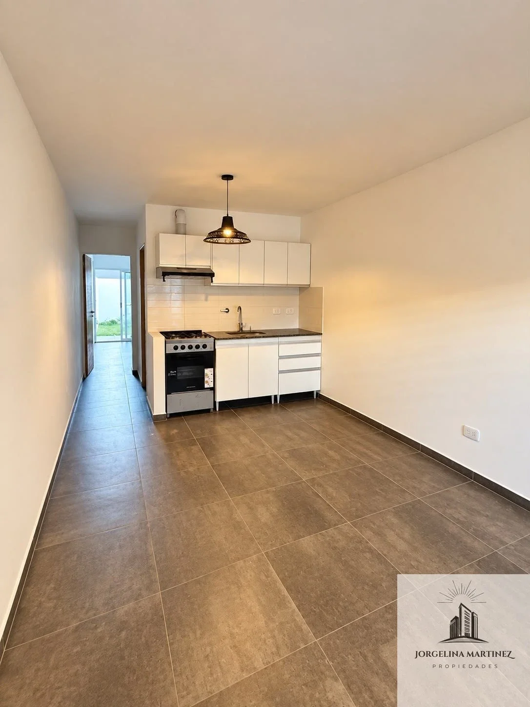 Departamento en alquiler a estrenar y con patio ! en castelar - Imagen 3