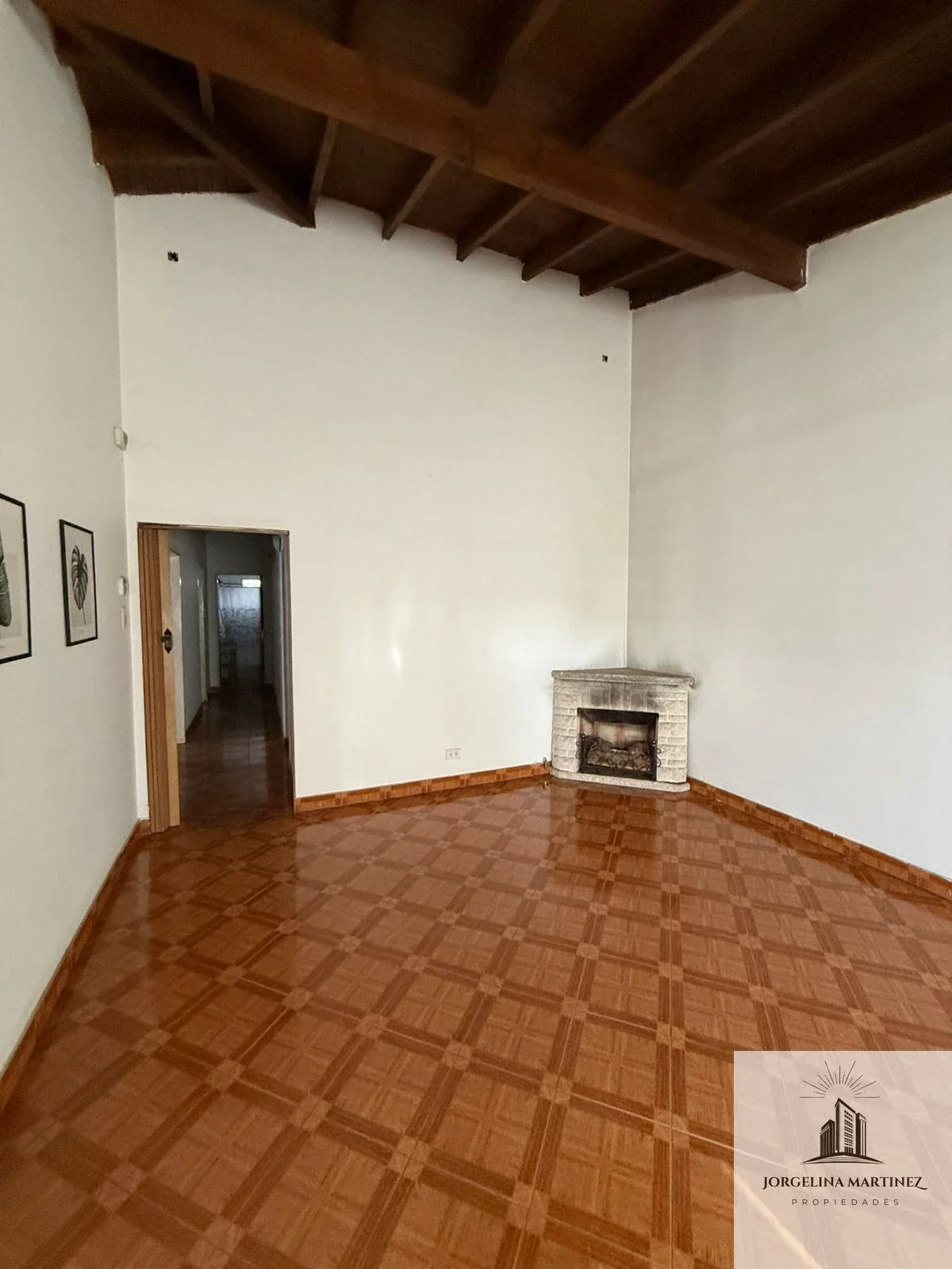 Casa en alquiler 4 ambientes c/ cochera y pileta en La Reja - Imagen 5