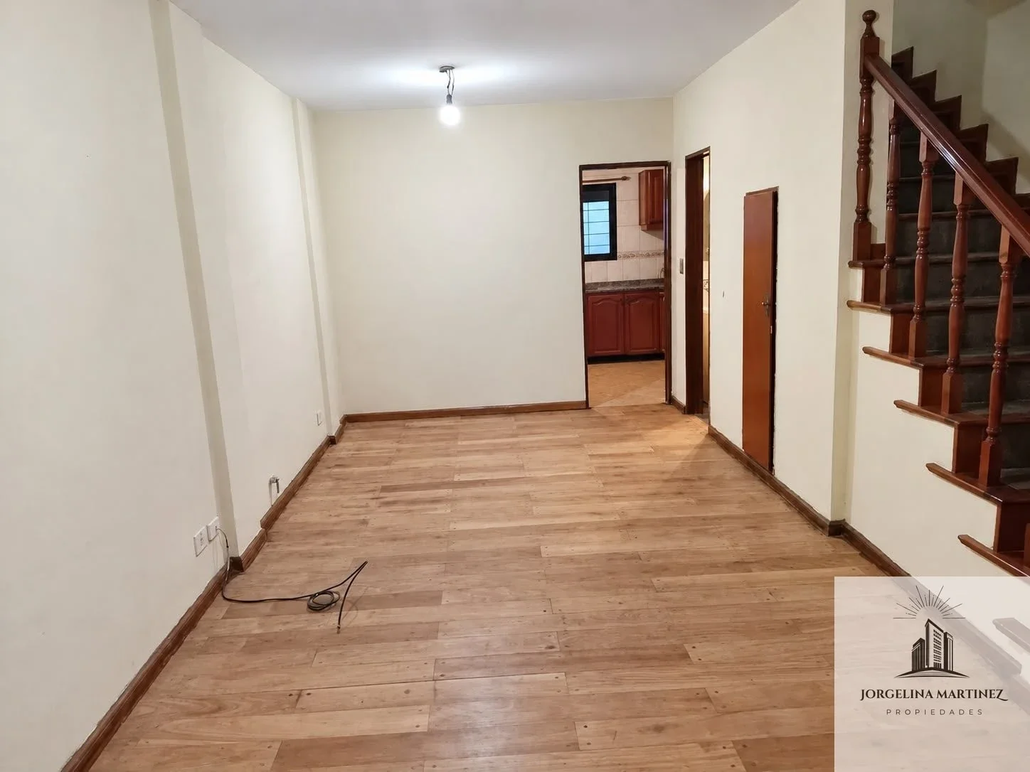 Dúplex en alquiler c/ cochera en Villa Luzuriaga - Imagen 3