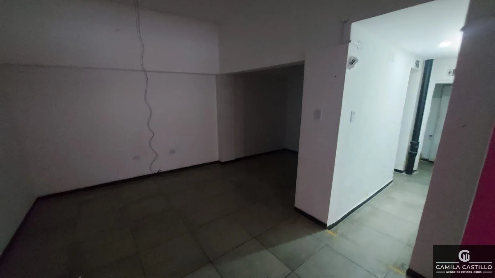 Local comercial en alquiler ubicado en pleno centro - Imagen 5