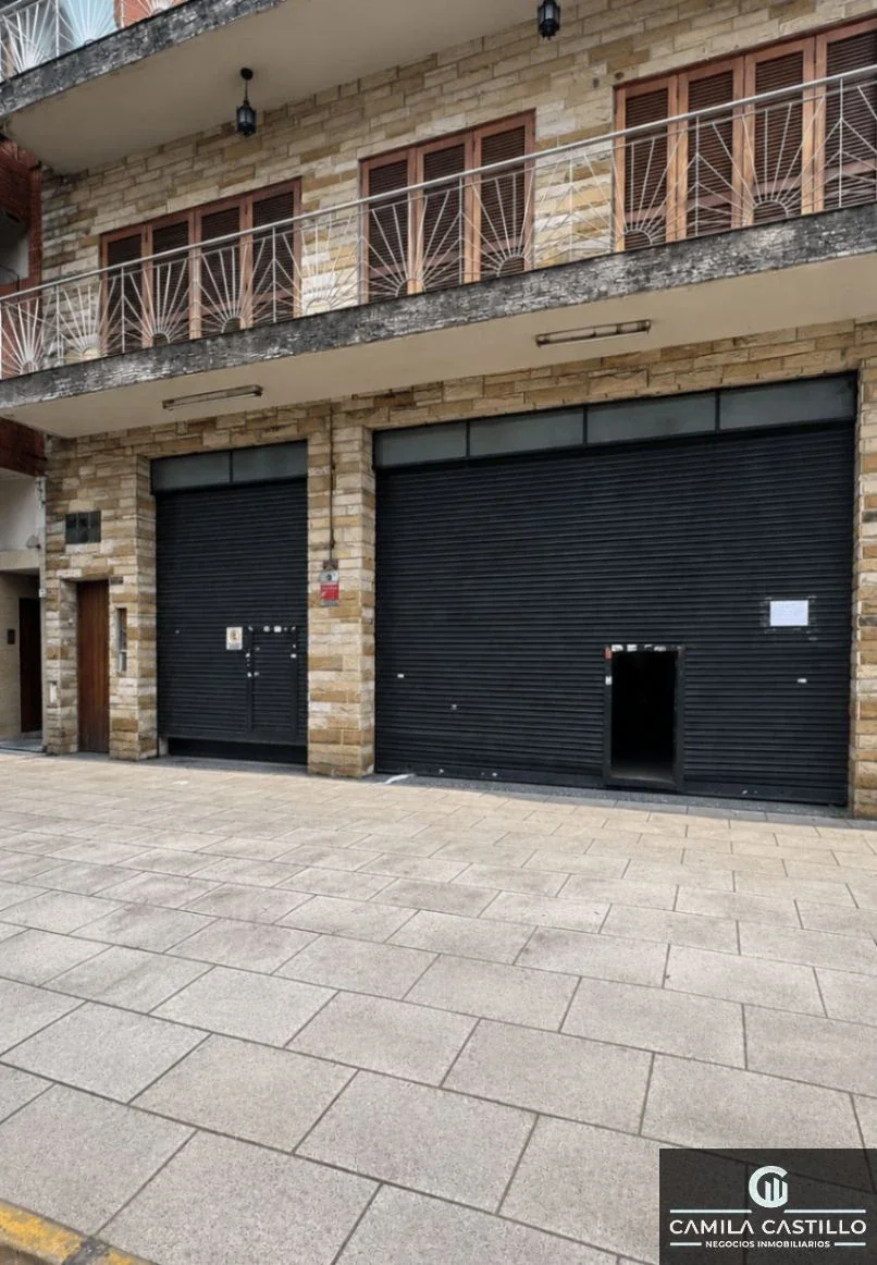 Galpón en alquiler de 150m2 ubicado en Lomas del Mirador - Imagen 1