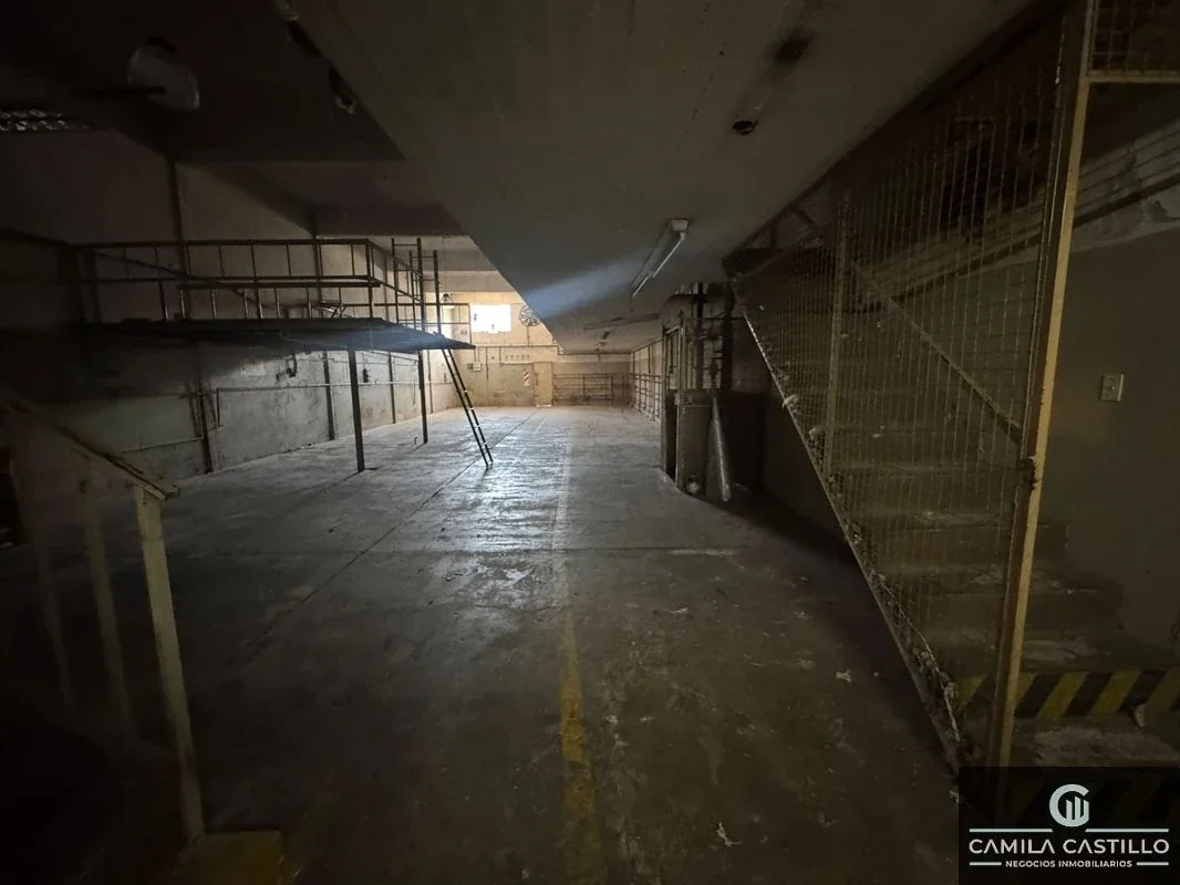 Galpón en alquiler de 1000m2 ubicado en Lomas del Mirador - Imagen 3