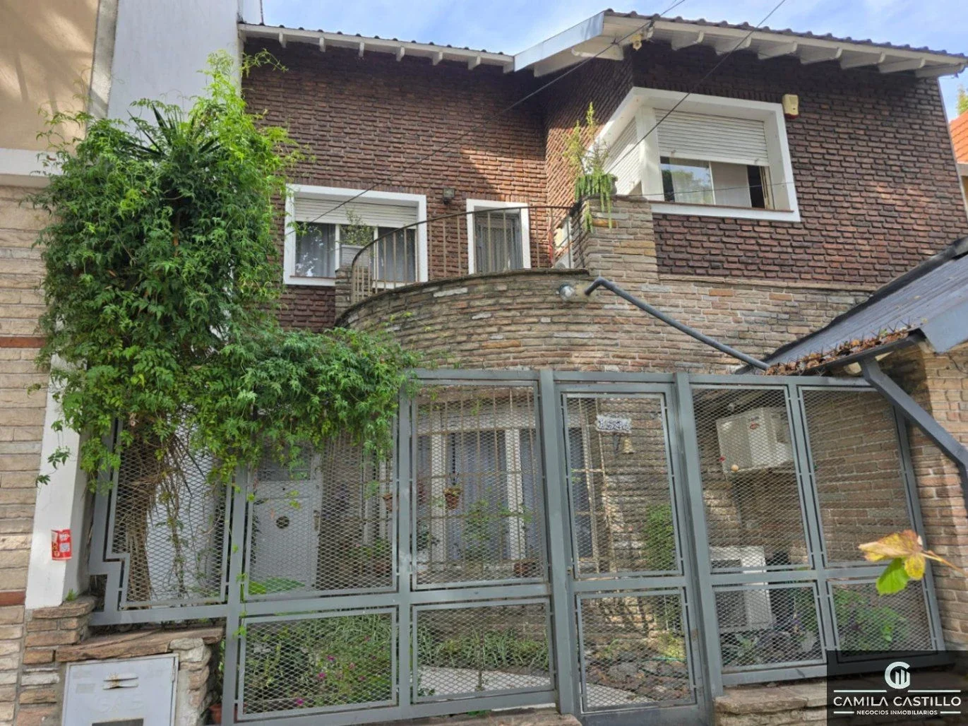 Chalet en venta c/ cochera en Florida - Imagen 3