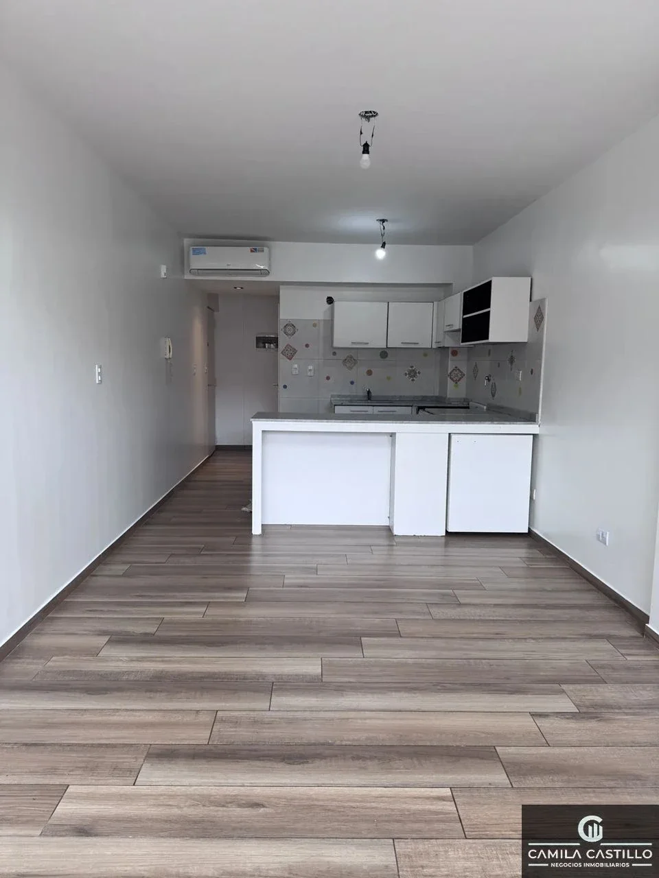 Departamento tipo duplex 2 ambientes c/ cochera en Saavedra - Imagen 2
