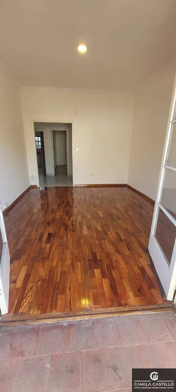 Departamento en venta en Parque Avellaneda 2 ambientes grandes con balcón - Imagen 4