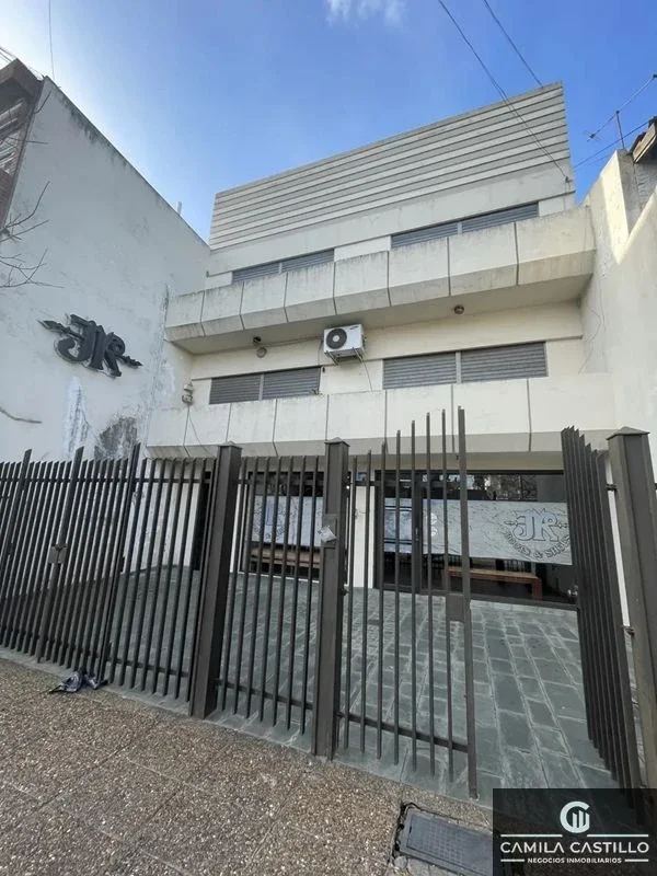 Galpón en alquiler de 1200m2 ubicado en Lanús Oeste - Imagen 1