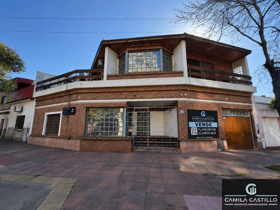 Casa en venta 5 ambientes c/ cochera en Villa Luro - Imagen 1