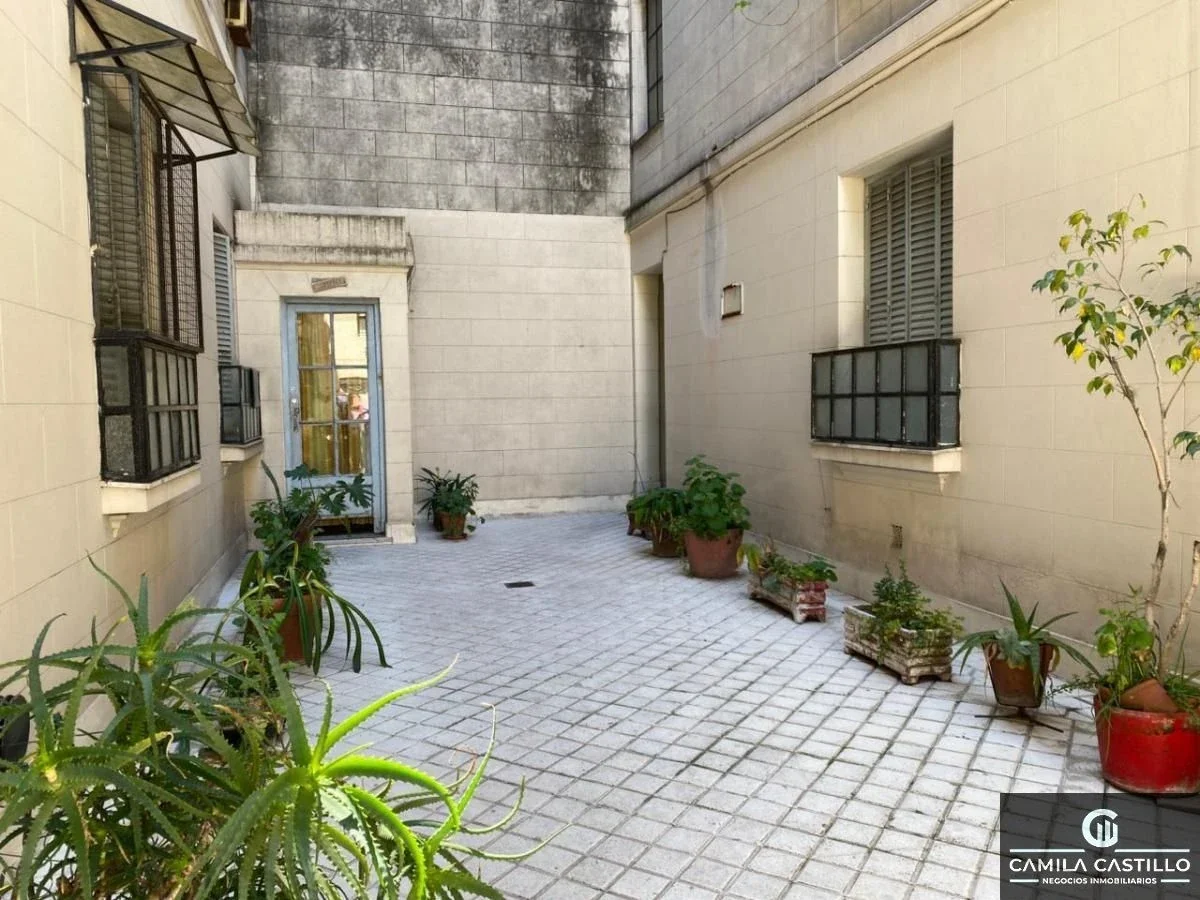 PH  Constitución 3 amb. c/ patio . APTO CREDITO. 90 m2 totales - Imagen 3