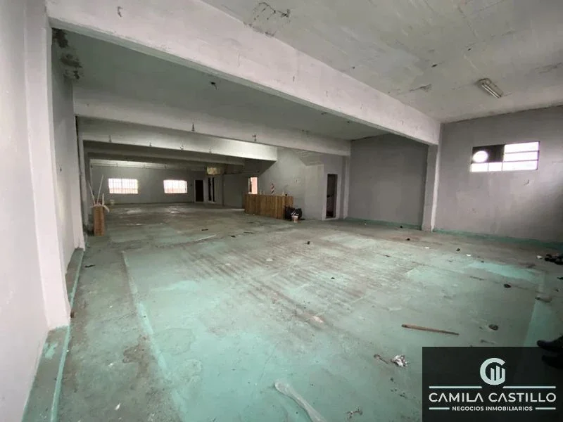 Galpón en alquiler 1°PISO de 250m2 ubicado en Lomas del Mirador - Imagen 1