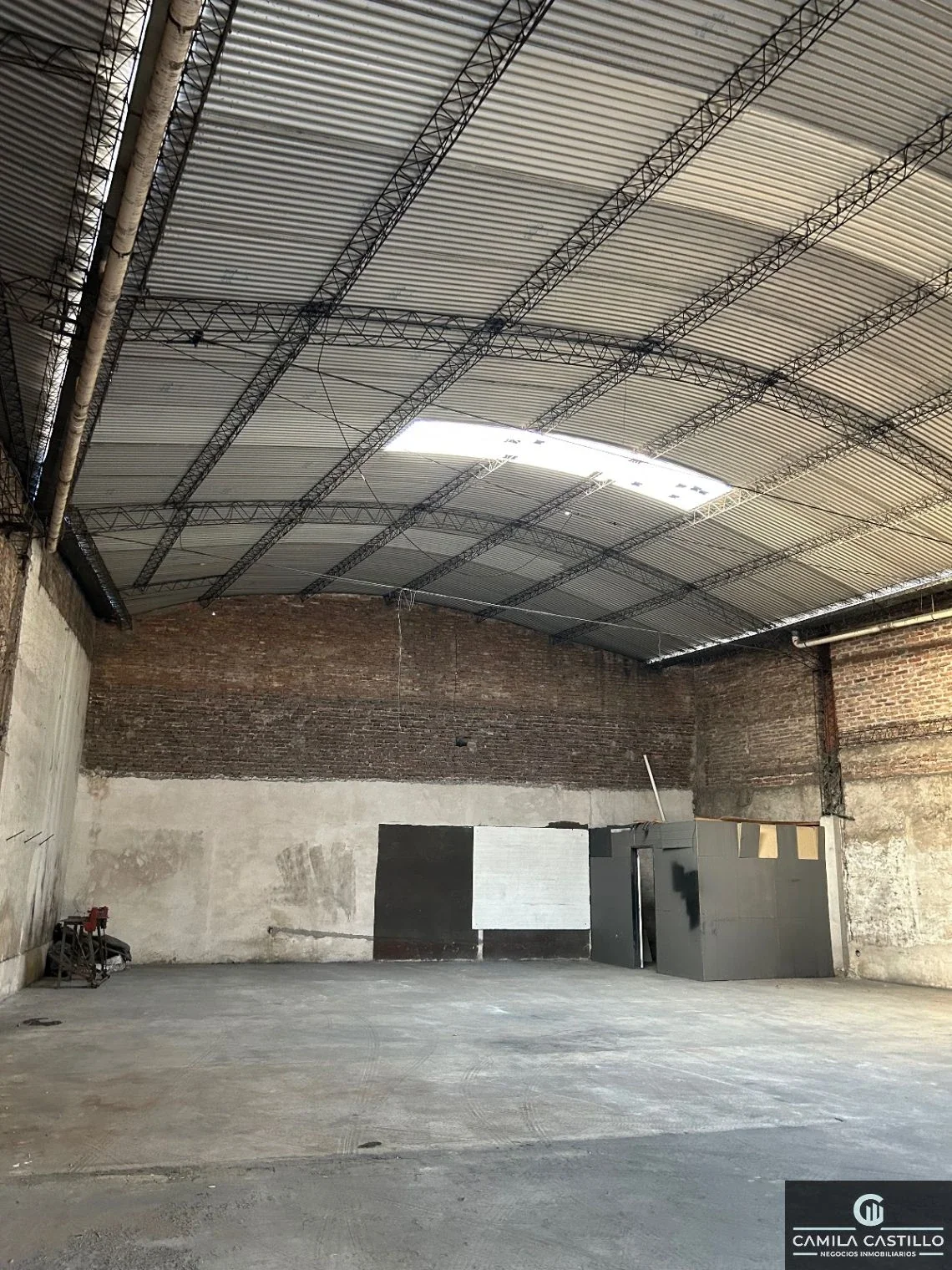 Galpón en alquiler de 300m2 ubicado en Lomas del Mirador - Imagen 5