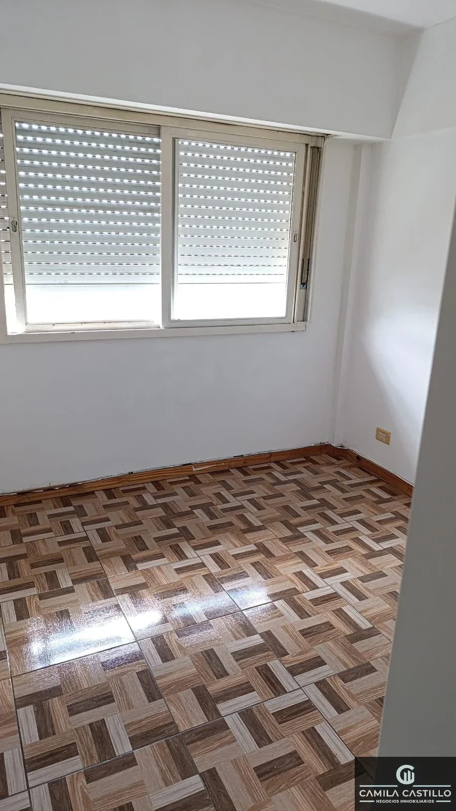 ALQUILER DEPARTAMENTO 2 AMBIENTES CON BALCON RAMOS MEJIA - Imagen 4