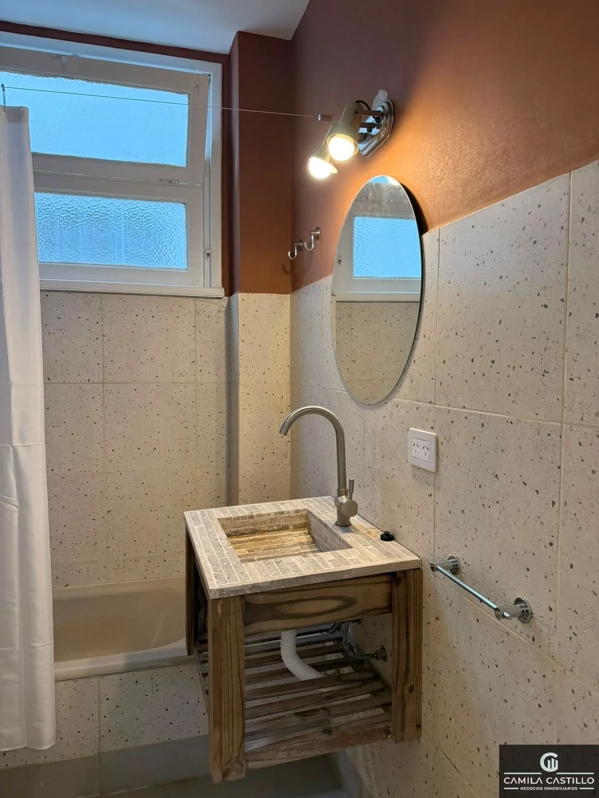 VENTA  DEPARTAMENTO 2 AMB RECICLADO A NUEVO EN ALMAGRO CON PATIO - Imagen 5