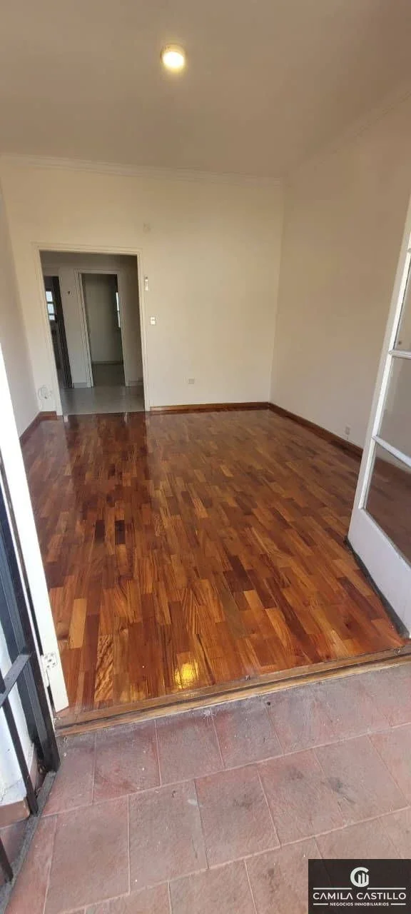 Departamento en venta en Parque Avellaneda 2 ambientes grandes con balcón - Imagen 3