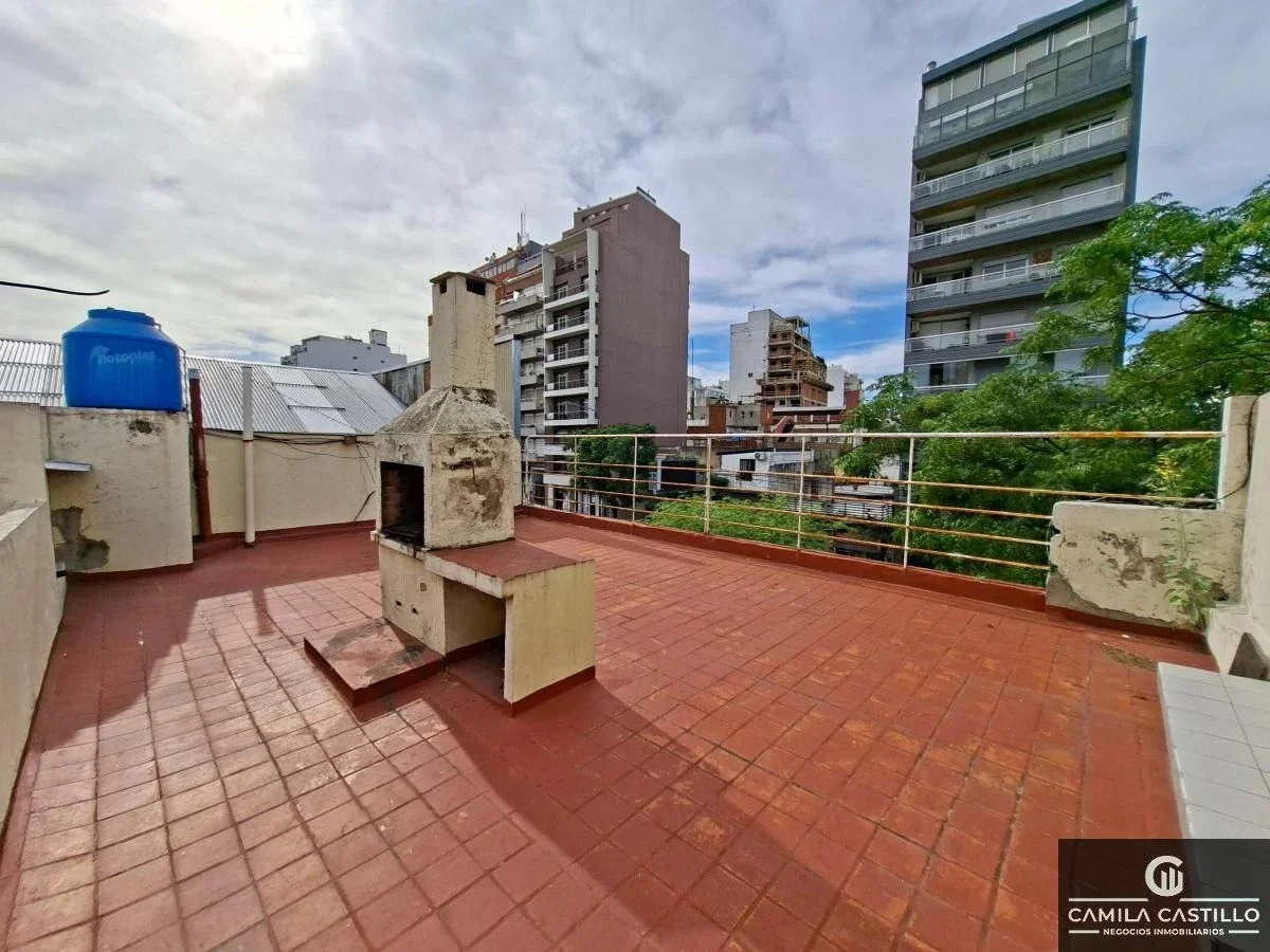 PH Tipo Casa  312 m²  Entrada Indep., Patio, Terrazas y Cochera • Sin Expensas - Imagen 4