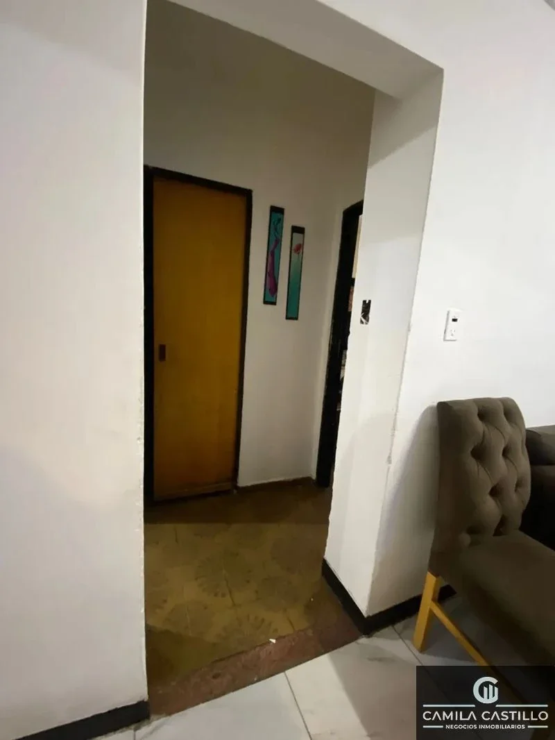 Casa en venta 3 ambientes c/ cochera en Isidro Casanova - Imagen 4