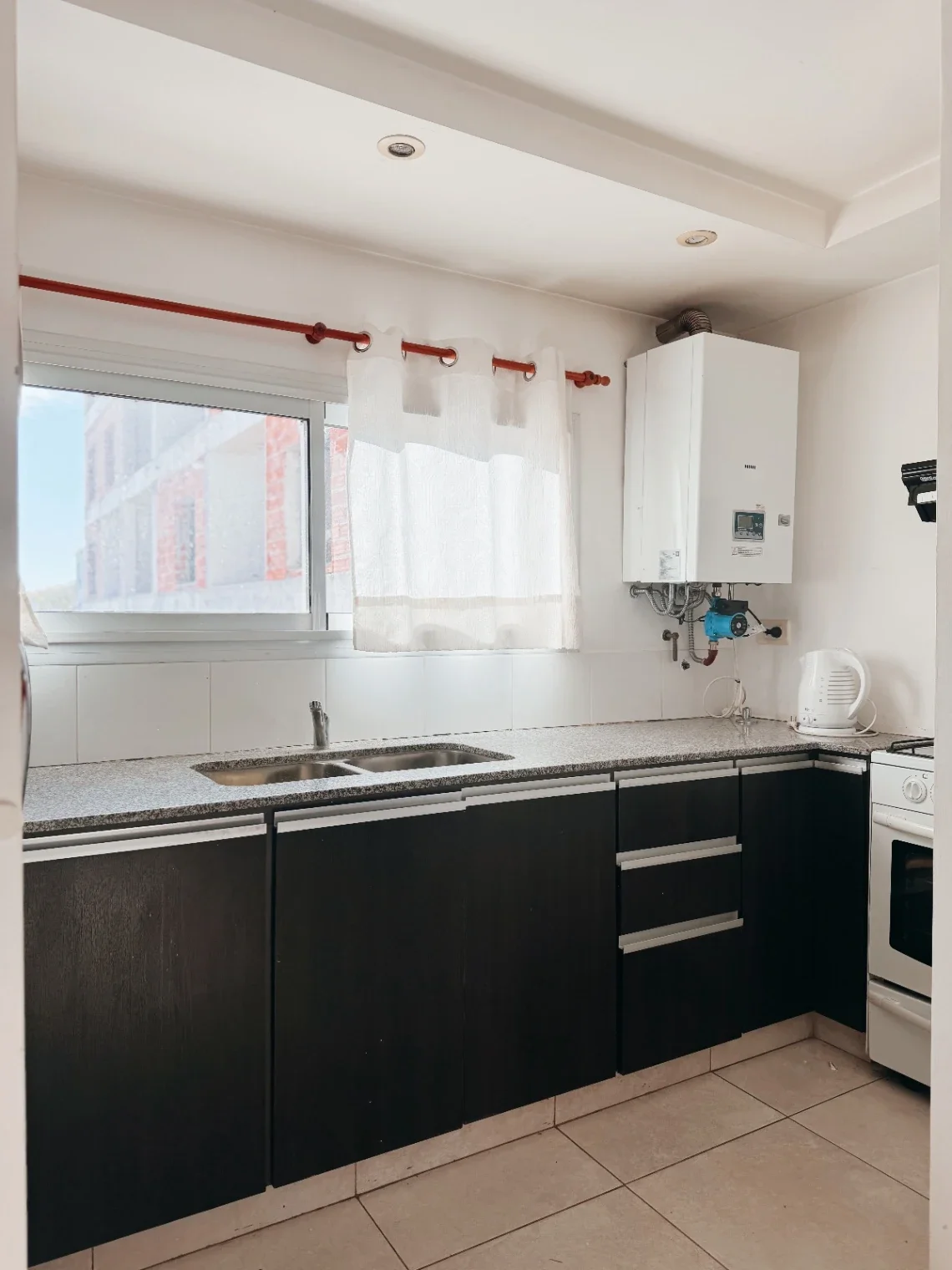 Departamento en alquiler c/ cochera en Junín - Imagen 5