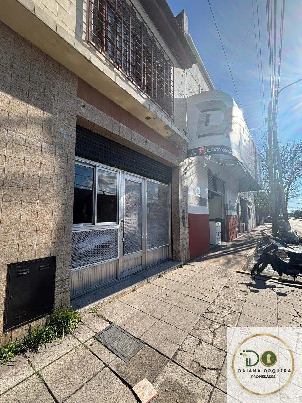 Local comercial en alquiler ubicado en Lanús Este - Imagen 2