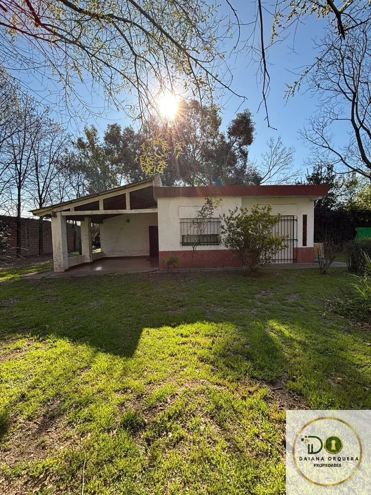 Terreno de 1.050 m² con casa a refaccionar, pileta y parque – Cañuelas - Imagen 2