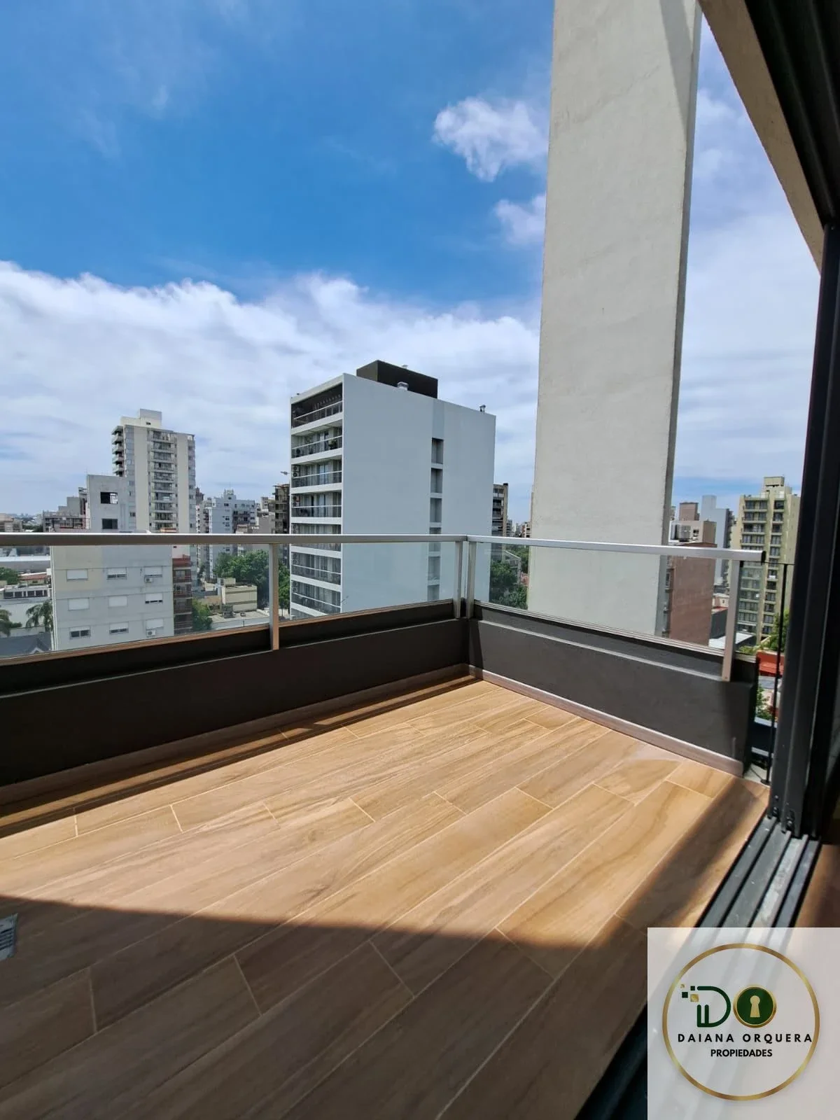 Departamento en venta c/ cochera en Lanús Oeste - Imagen 1