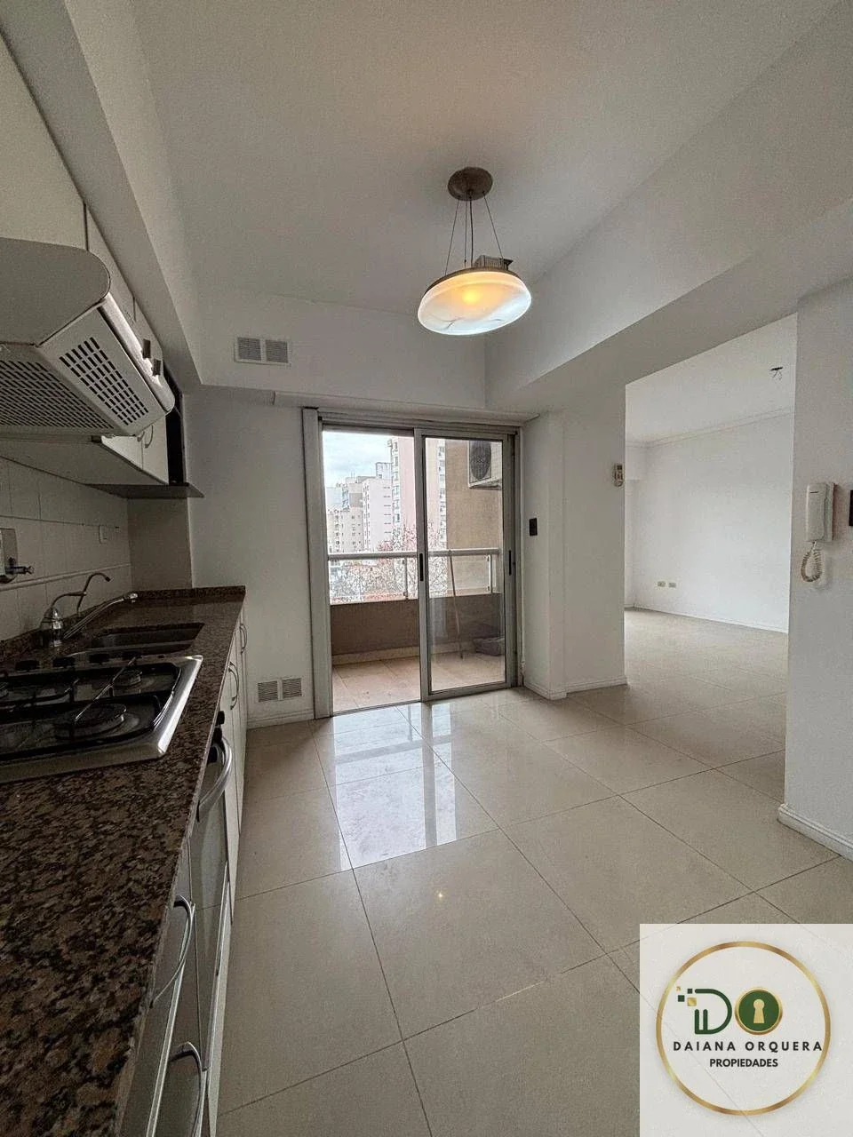 Departamento 3 amb en alquiler c/ cochera en Lanús Oeste - Imagen 3