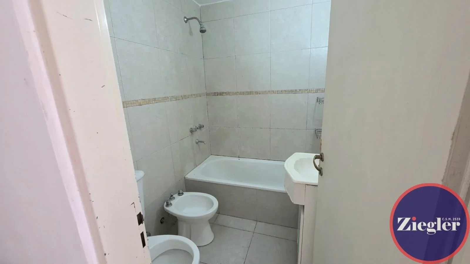 Departamento en alquiler c/ cochera en San Miguel - Imagen 5