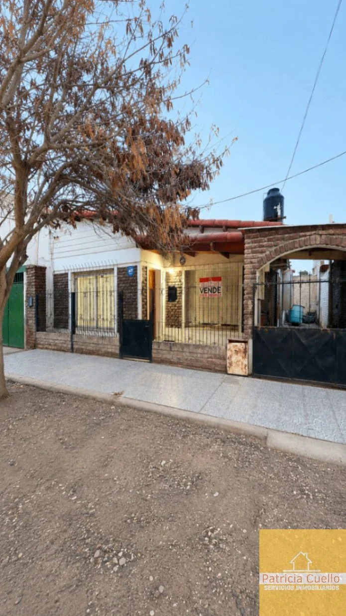 Casa en venta en Cinco Saltos - Imagen 1