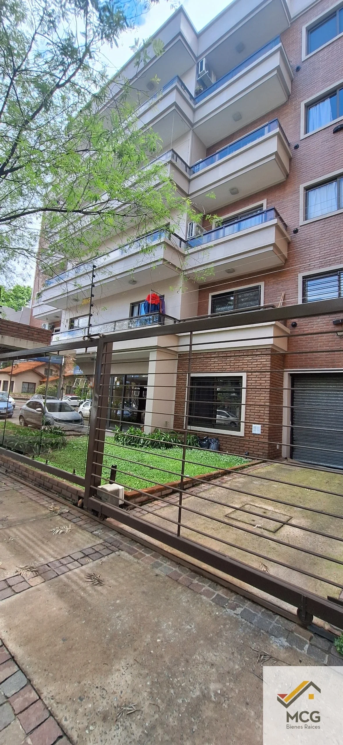 Departamento en venta c/ cochera en Morón - Imagen 1