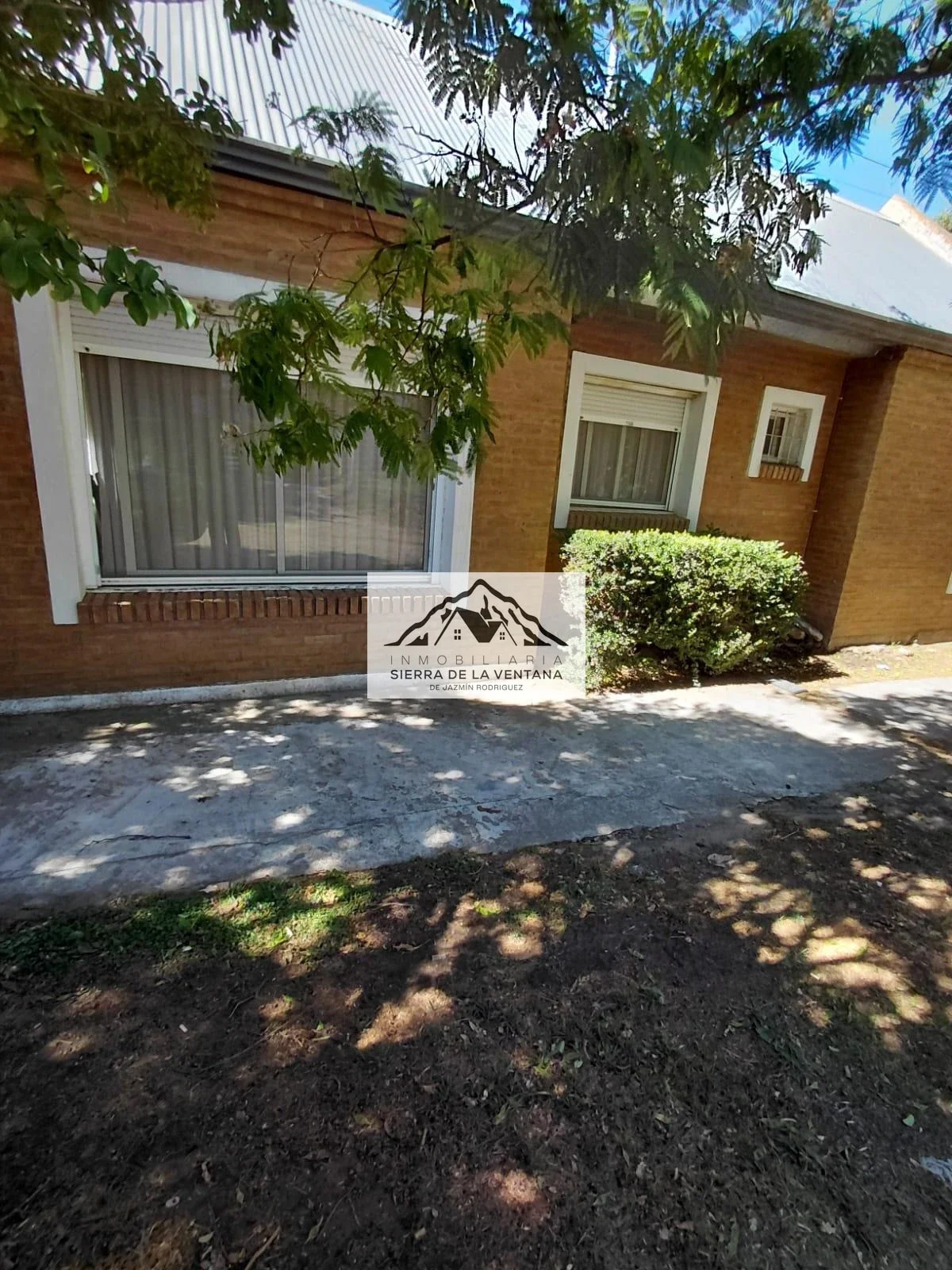 Casa en venta c/ cochera en Sierra de la Ventana - Imagen 2