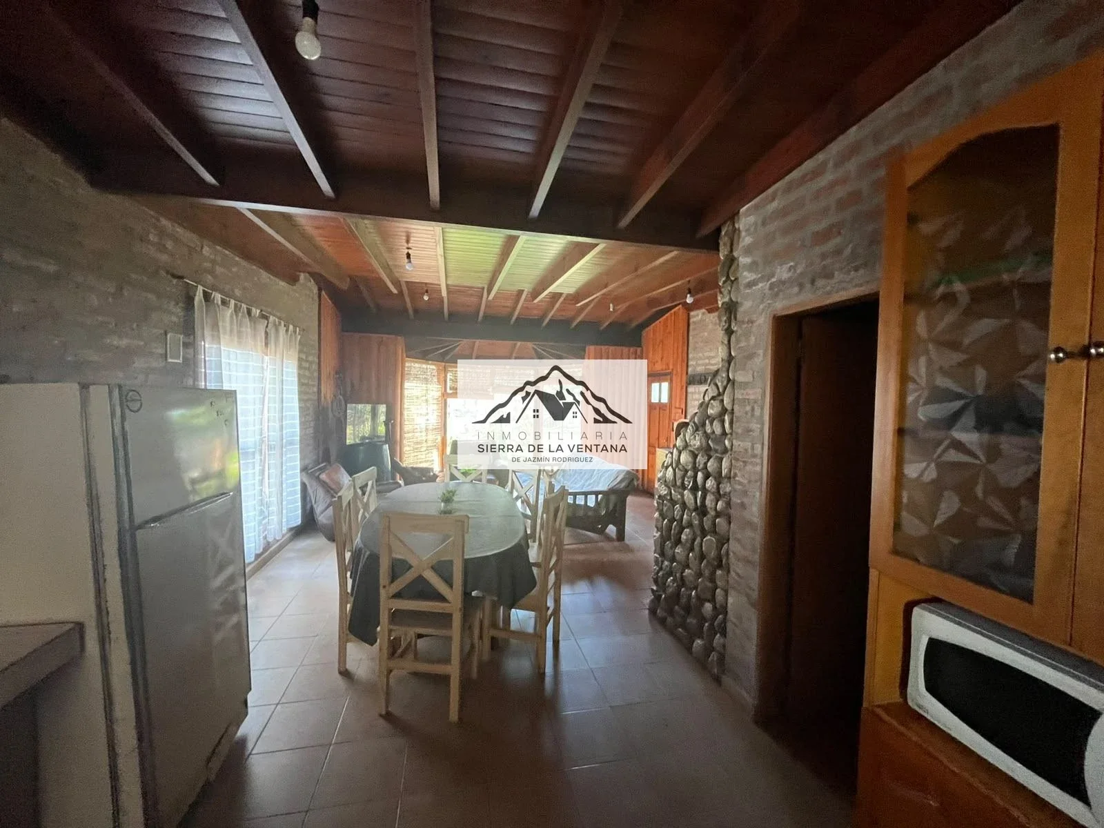 Casa en venta de 2 dormitorios c/ cochera en Sierra de la Ventana - Imagen 3