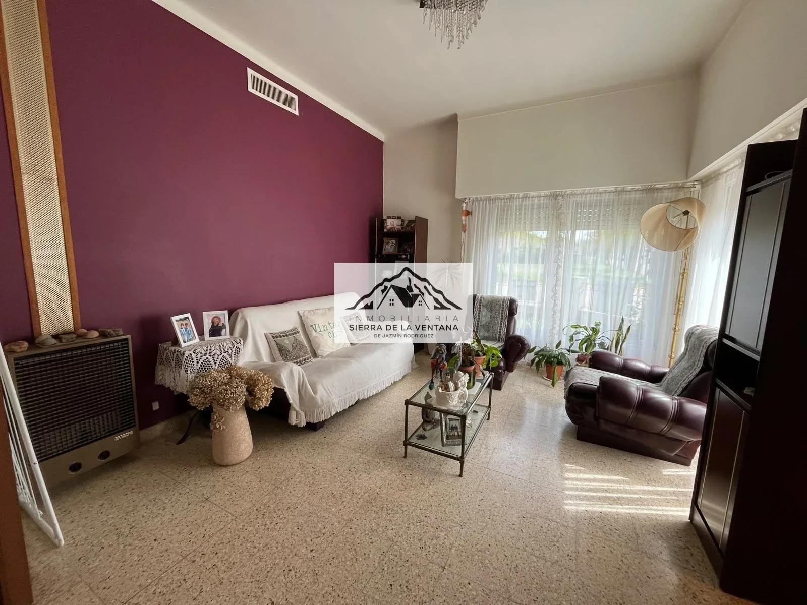 Chalet en venta c/ cochera en Saldungaray - Imagen 3