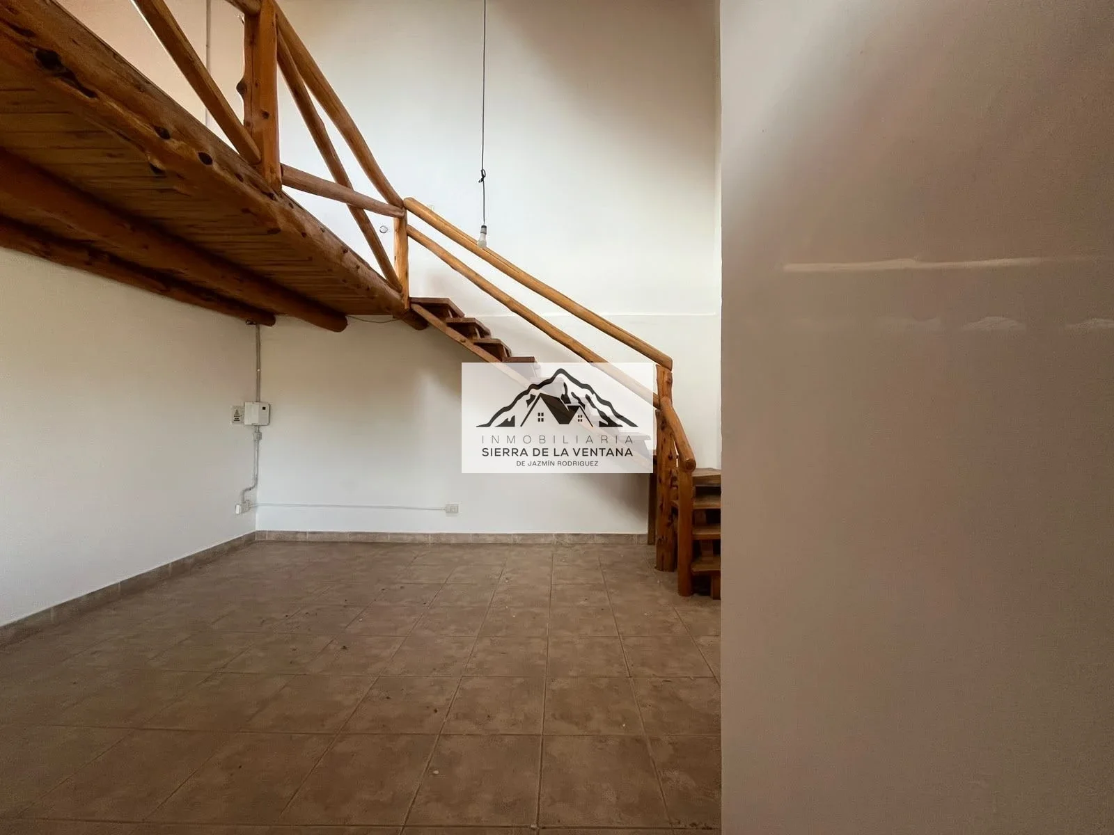 Local comercial en alquiler ubicado en Sierra de la Ventana - Imagen 3