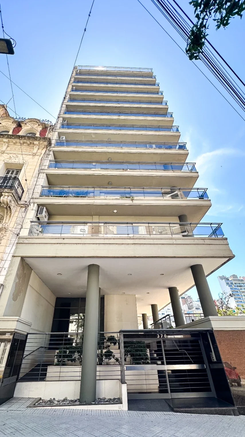 Departamento en venta c/ cochera en Centro - Imagen 2