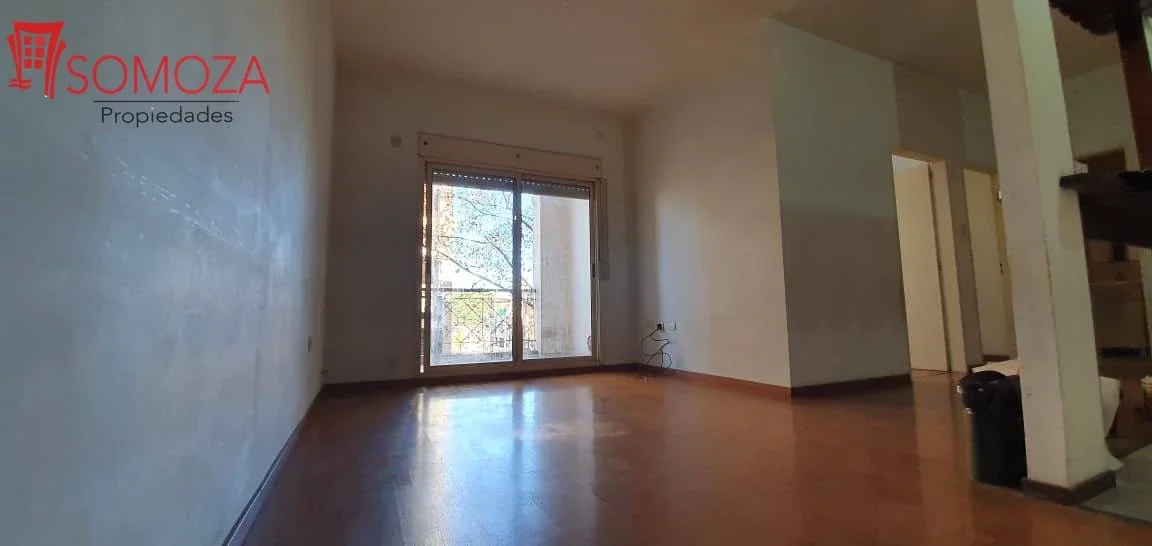 Departamento en alquiler de 2 dormitorios en Flores - Imagen 1