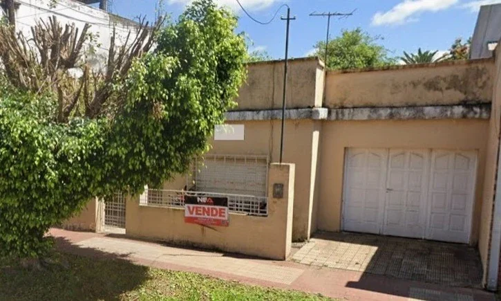 Casa en venta c/ cochera en Paso de los Libres - Imagen 1