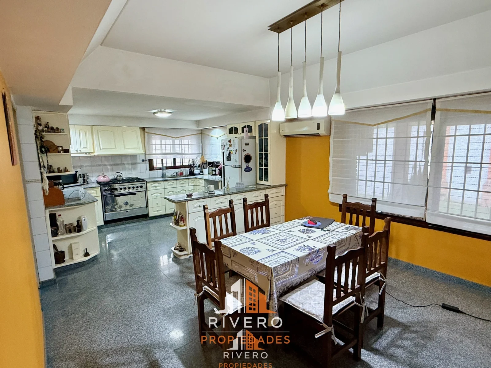 Casa en venta c/ cochera en Monte Grande - Imagen 3