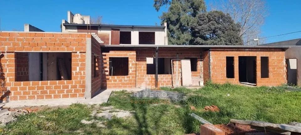 Casa en venta c/ cochera en José María Ezeiza - Imagen 2