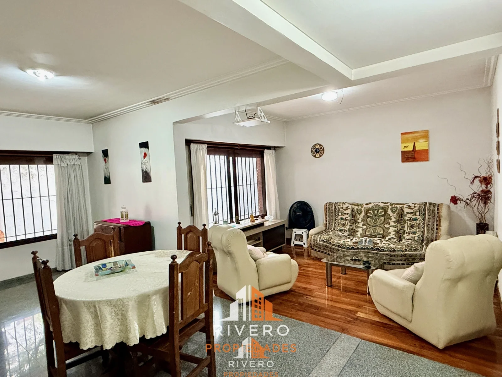 Casa en venta c/ cochera en Monte Grande - Imagen 2