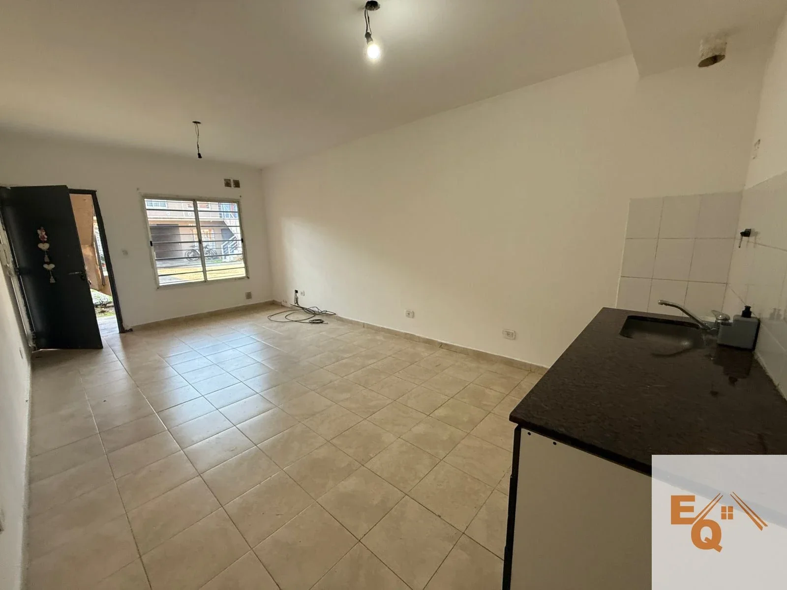 Departamento en alquiler c/ cochera en Bella Vista - Imagen 2