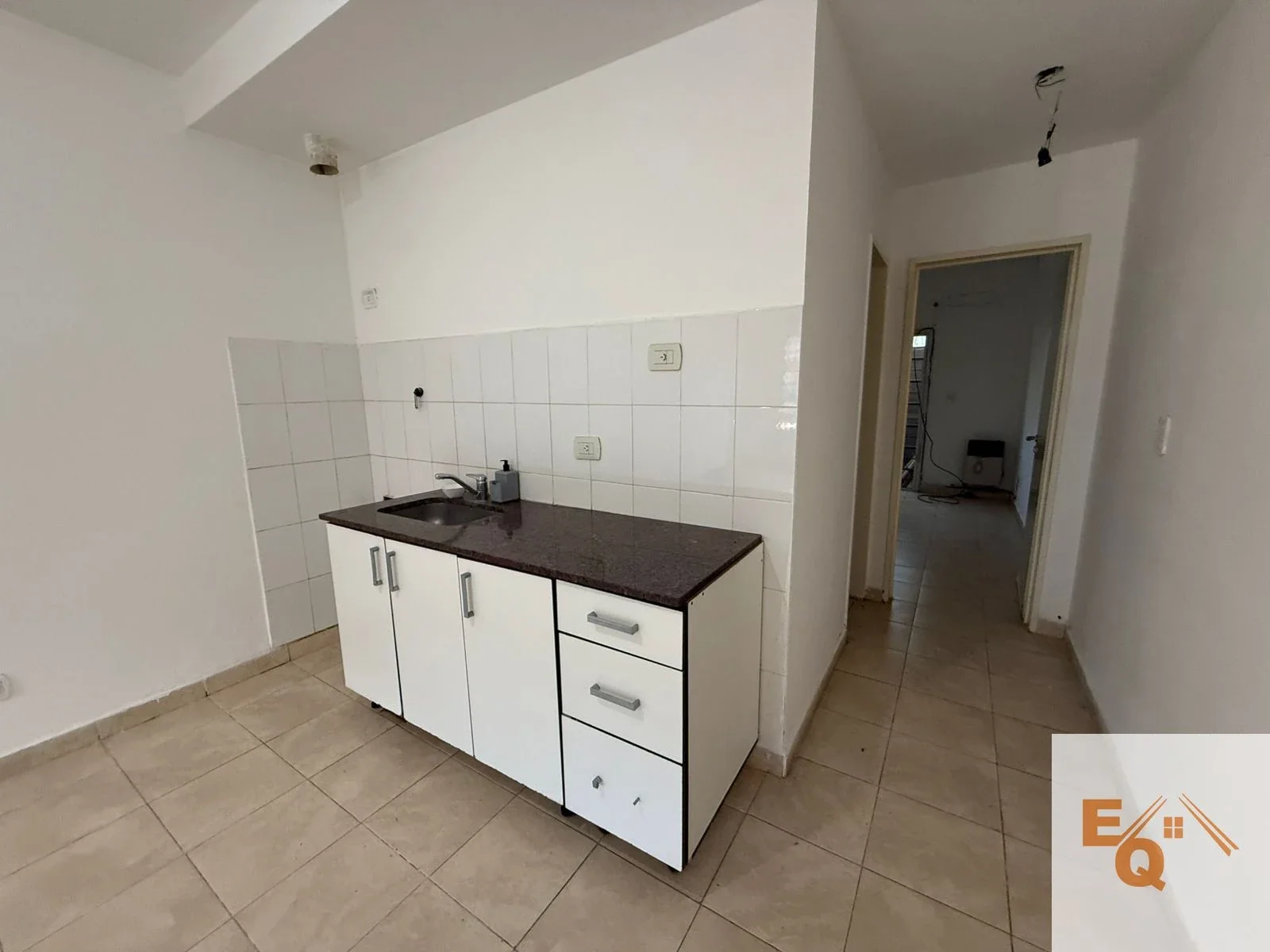 Departamento en alquiler c/ cochera en Bella Vista - Imagen 3