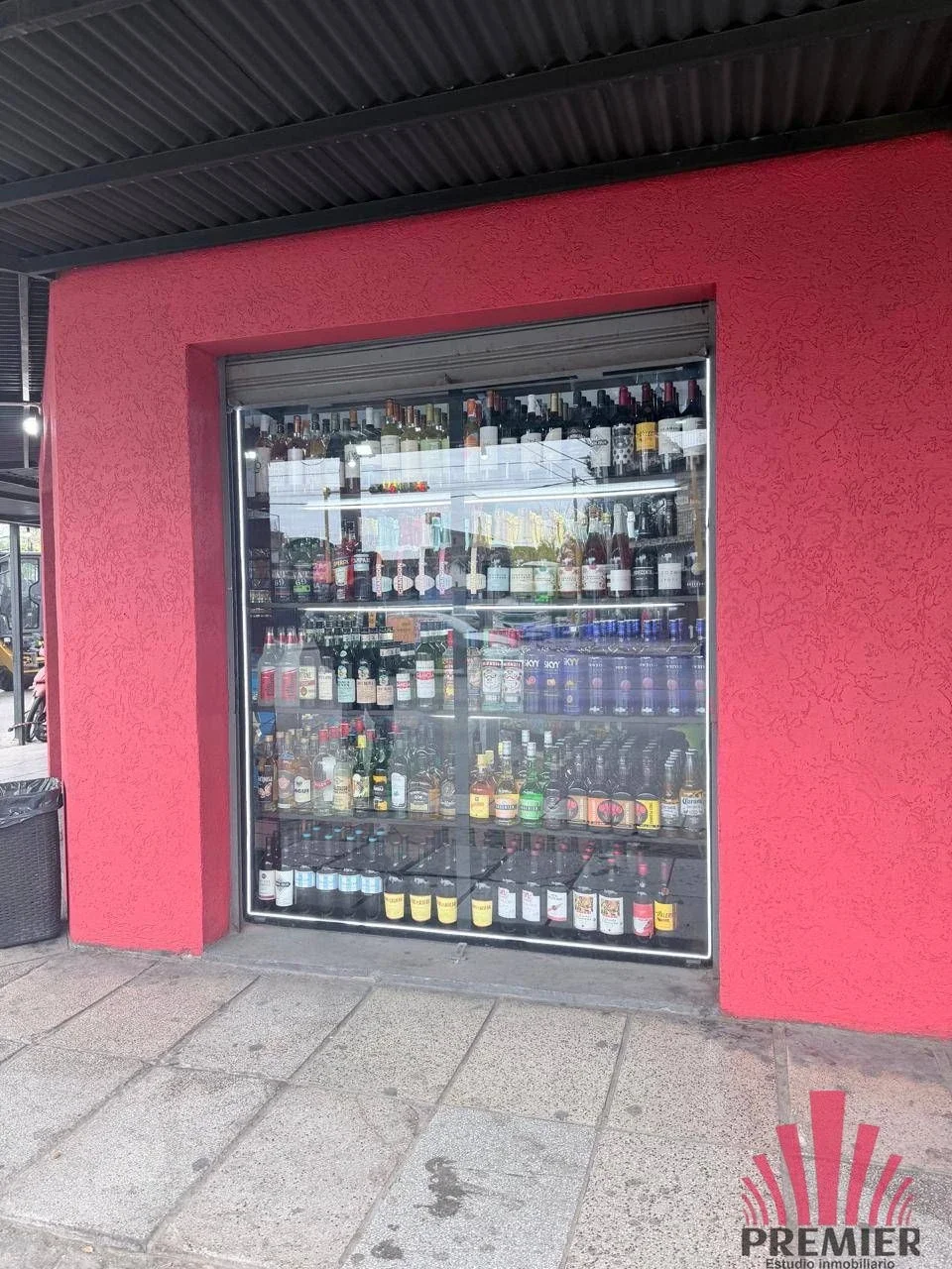 Local comercial en venta ubicado en Grand Bourg - Imagen 3