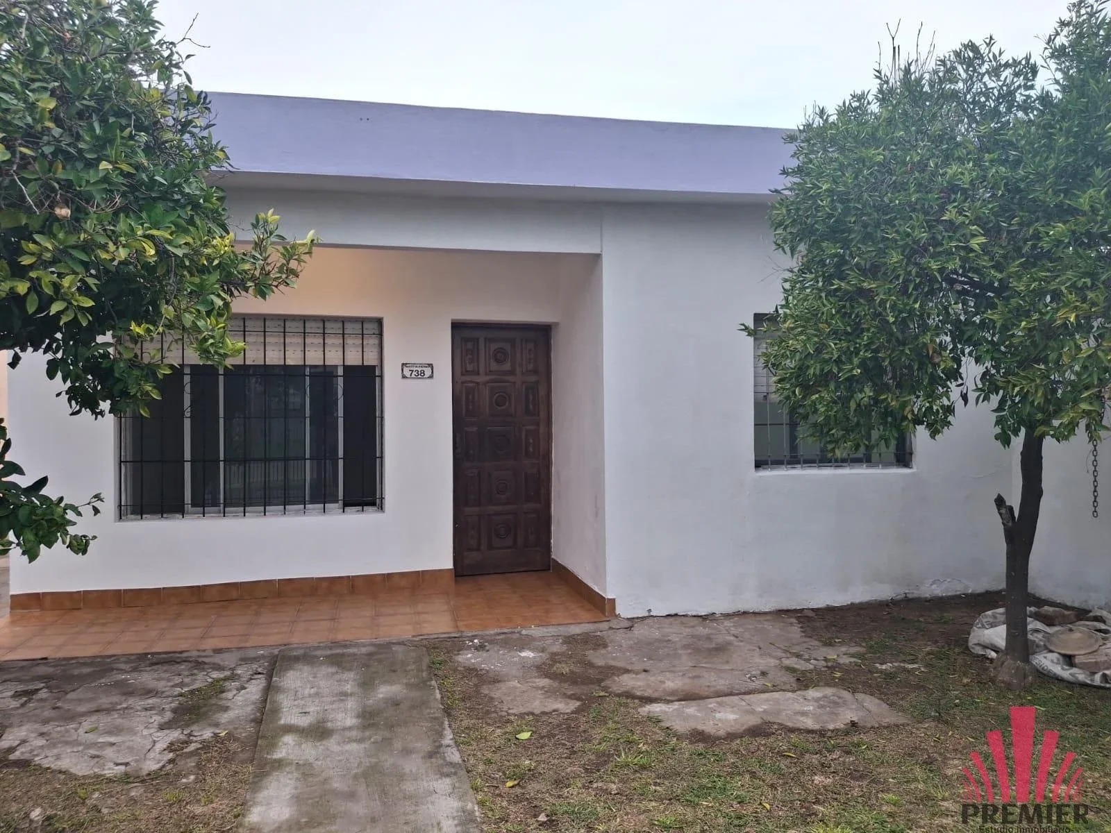 Casa en alquiler c/ cochera en Grand Bourg - Imagen 1