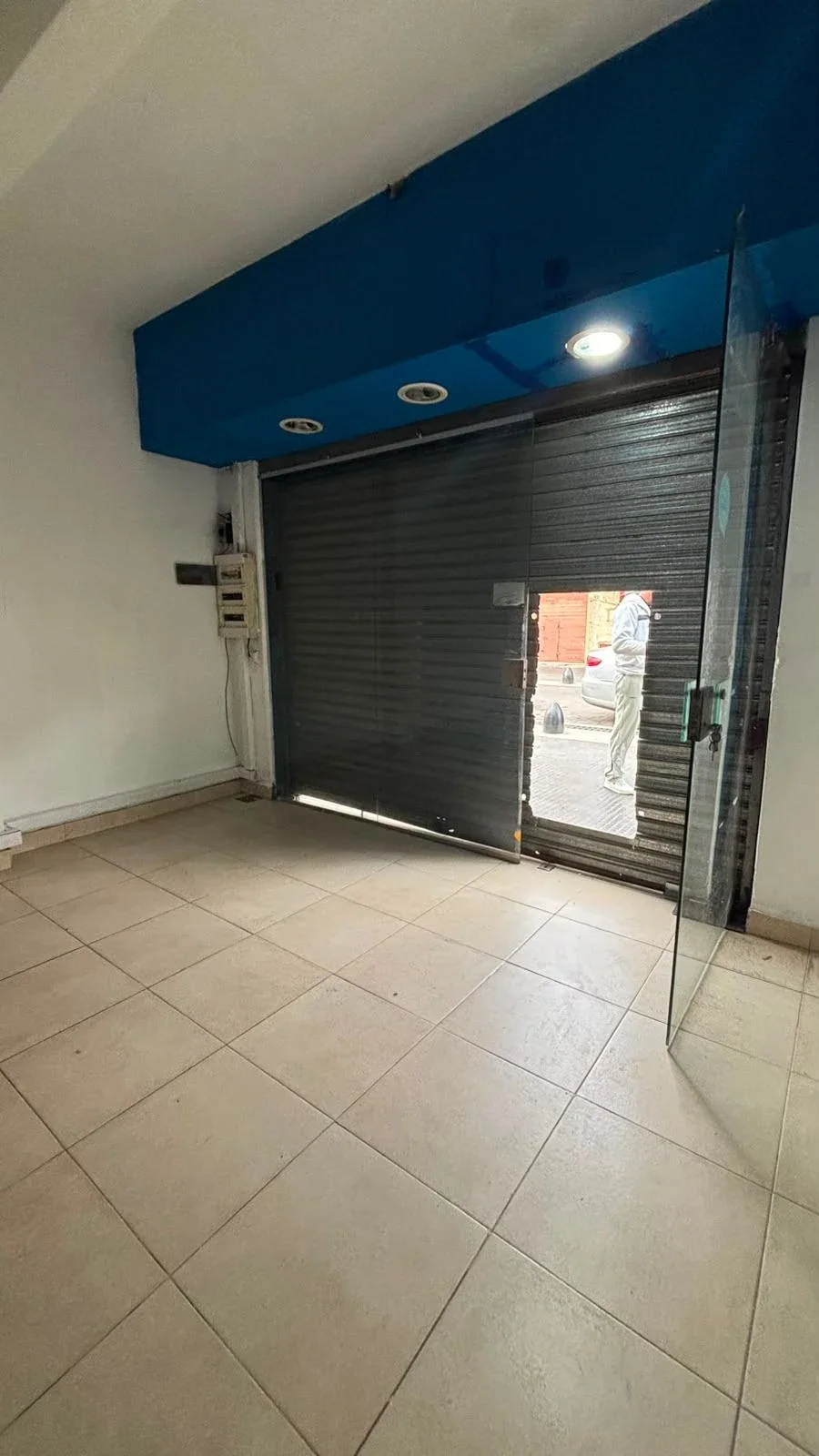 Local comercial en alquiler ubicado en Loma Hermosa - Imagen 1