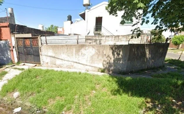IDEAL INVERSOR: 2 DEPTOS Y UN LOTE U$S 90.000 LOMA HERMOSA - Imagen 1